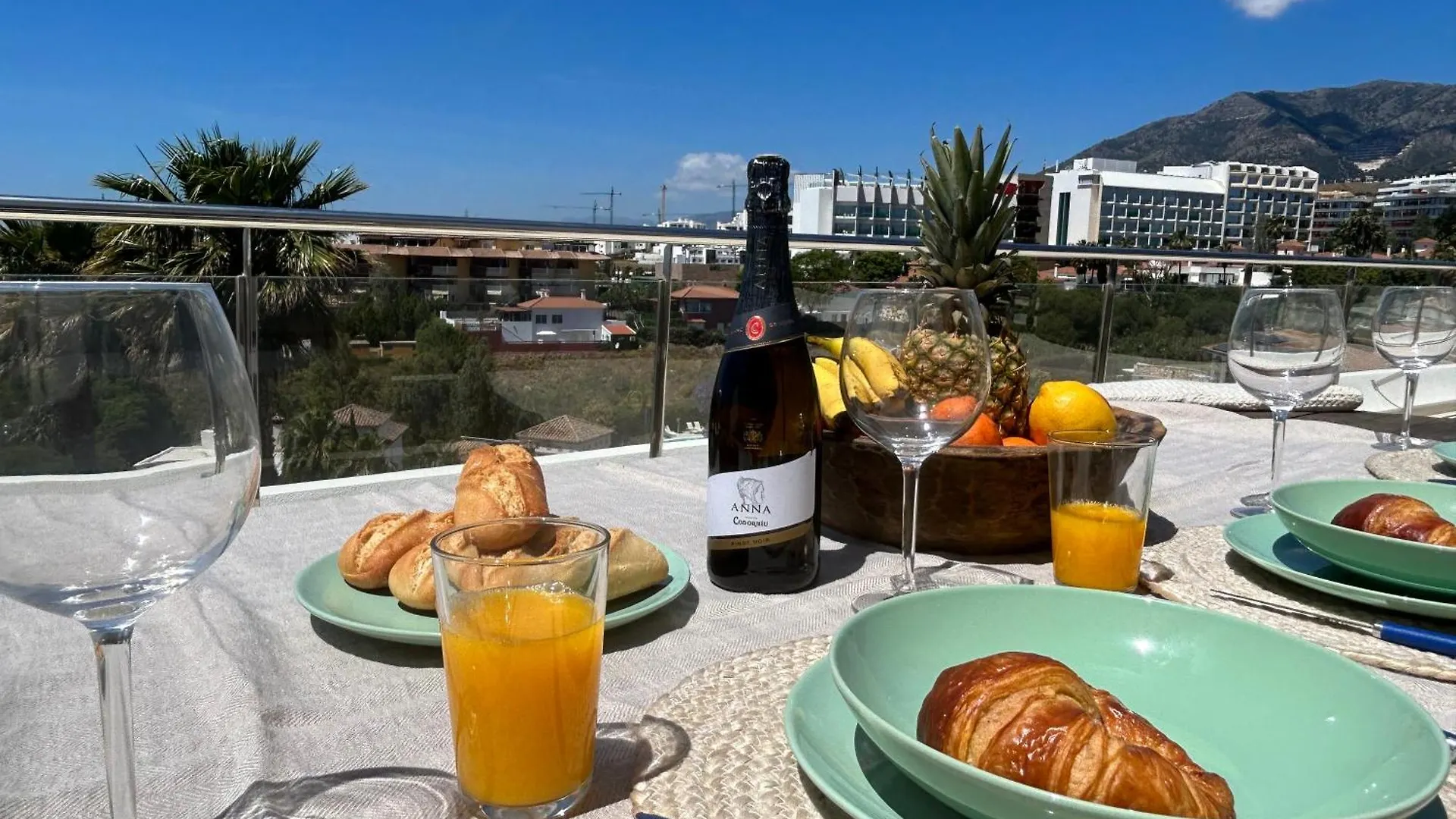 Apartment Beautiful Modern Apartement With Jacuzzi, 1 Km From The Beach Torremuelle